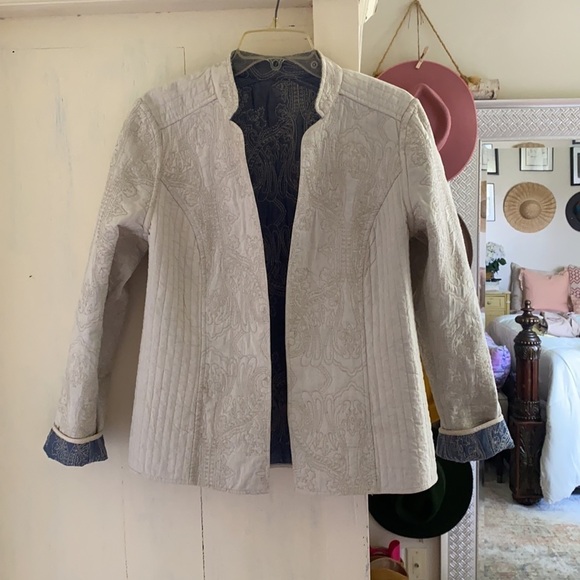 Embroidered jacket - Picture 4 of 4